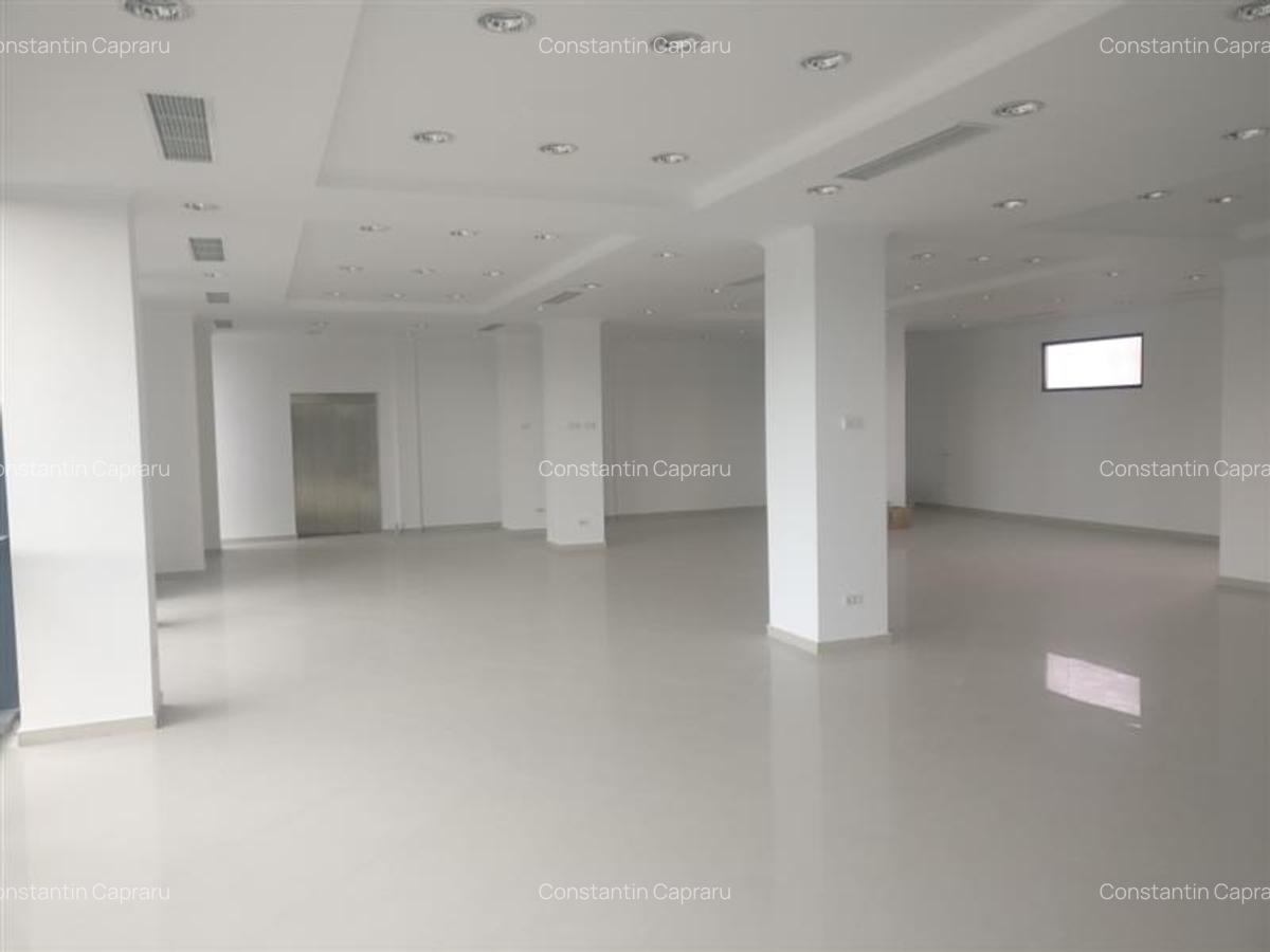 Spatiu pretabil showroom in Pipera 265 mp - 3 Spatiu pretabil showroom in Pipera 265 mp - 3