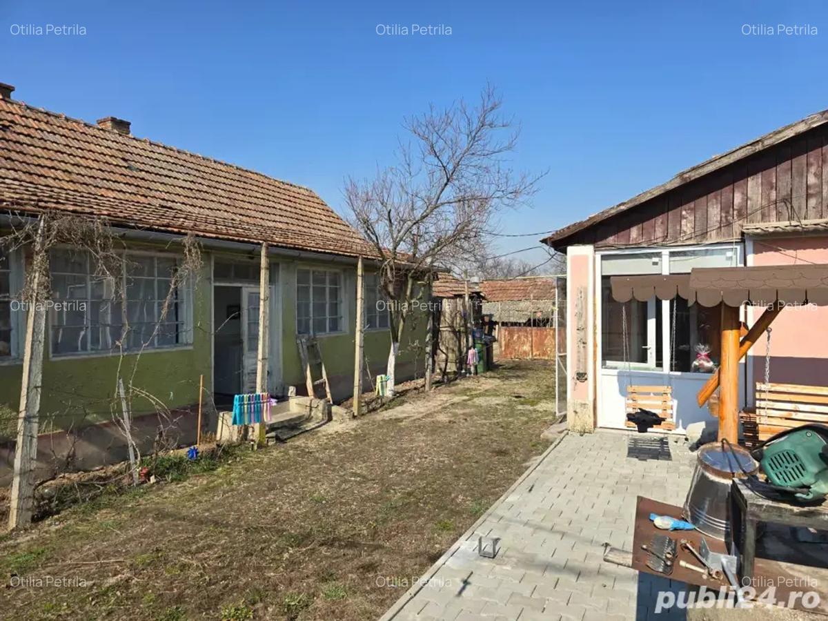 Casa de locuit la tara - 2
