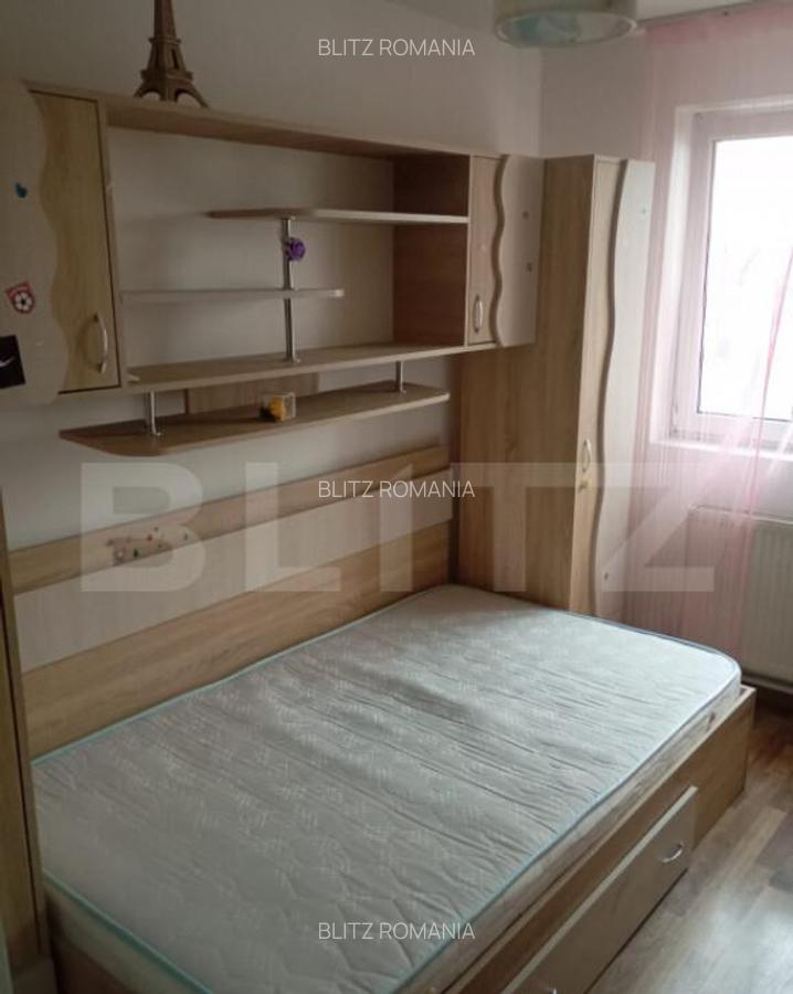 Vanzare Apartament 3 Camere Micro 6 | Decomandat, Utilat, Z - 6