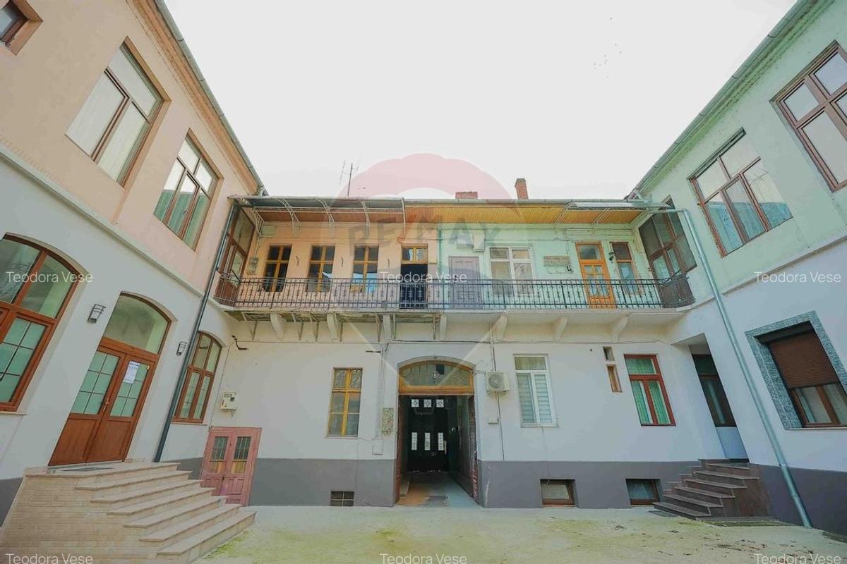 Apartament cu 2 camere de vanzare, cladire istorica, ultracentral - 21