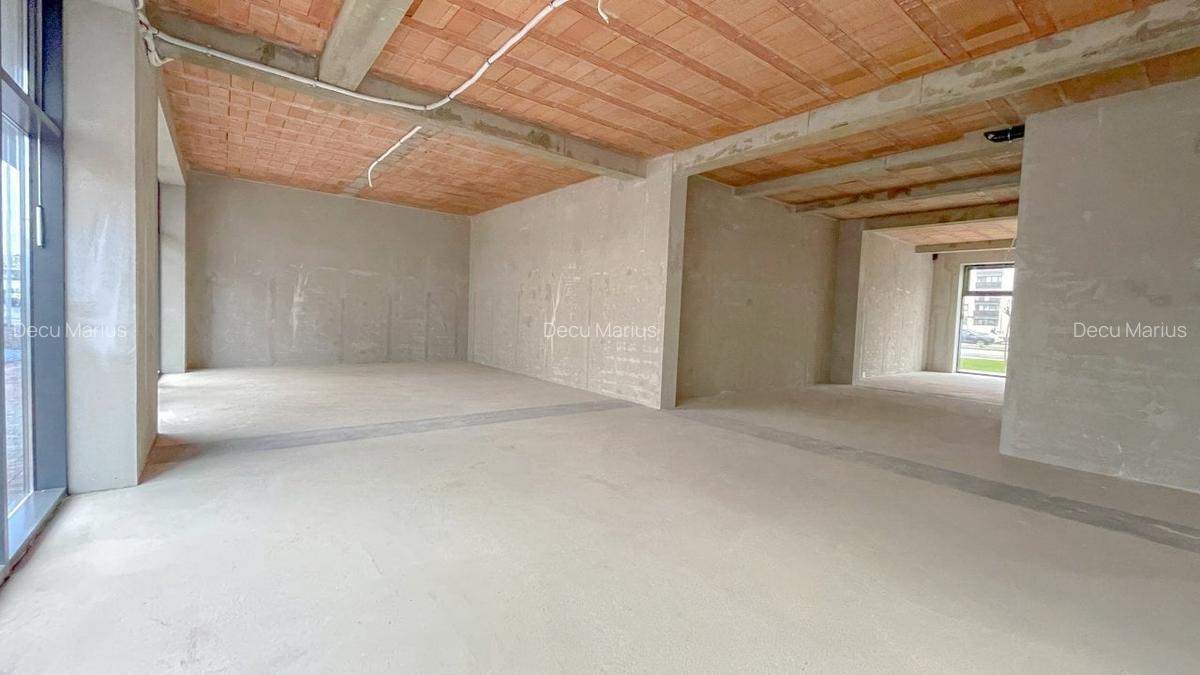 Spațiu comercial, 430.45 mp în Tractorul - 7