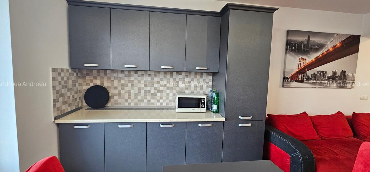 Apartament cu 3 camere de inchiriat zona Tractorul bloc nou - 10