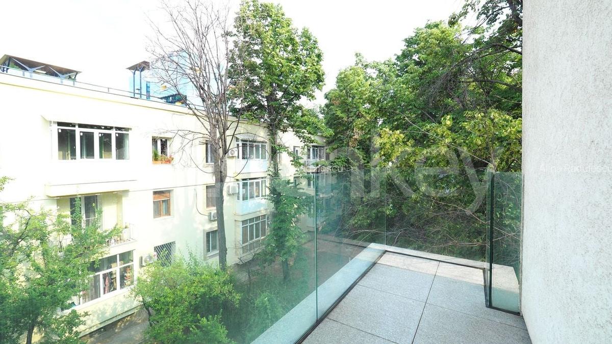 Apartament cu 4 camere decomandat, mobilat în Floreasca - 13