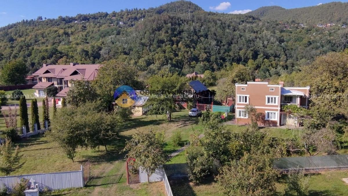Casa traditionala de vanzare - Alexandru cel Bun- view spre munte si lac - 2