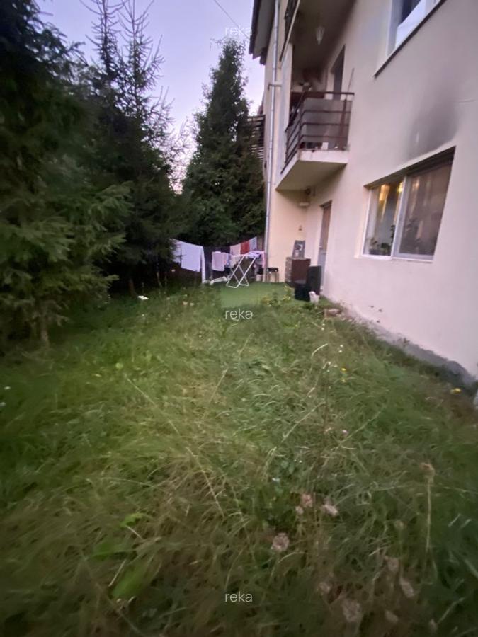 PE propune spre vanzare un apartament cu 3 camere, situat in zona străzii Salcâm - 2