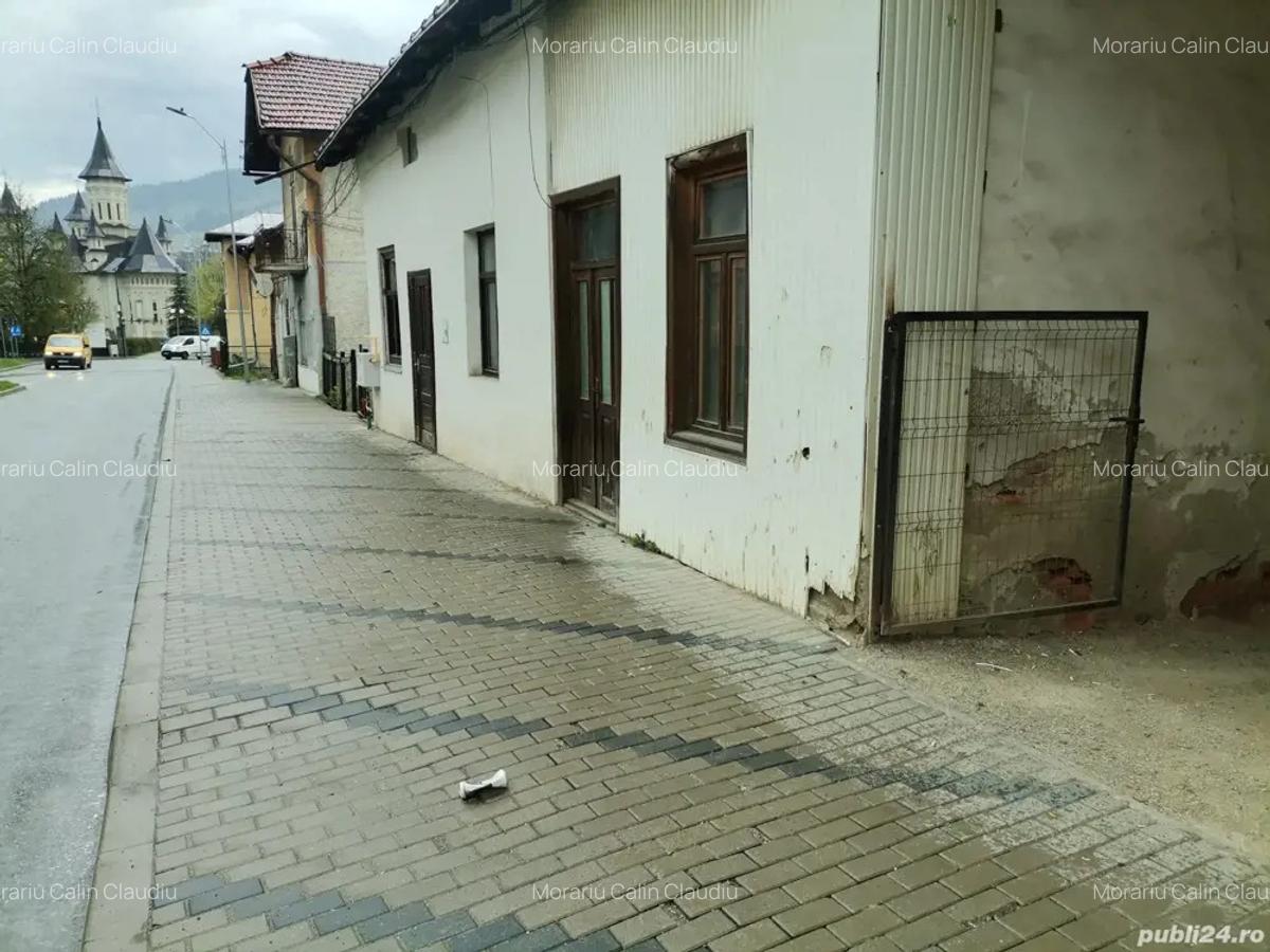 Casa cu 2 camere,bucatarie,magazie,teren 96m2,pt spatii comercial birouri,in zona centrala la strada - 2