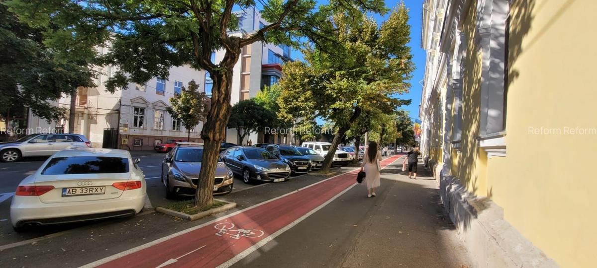 De vânzare apartament cu 2 camere pe Calea Dorobanților - 11