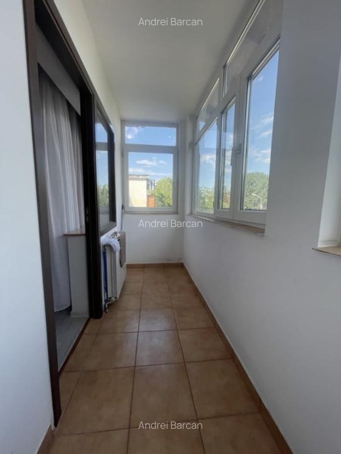 Apartament 3 camere, 82 mp utili, complet decomandat - Etaj 2/2 - 11