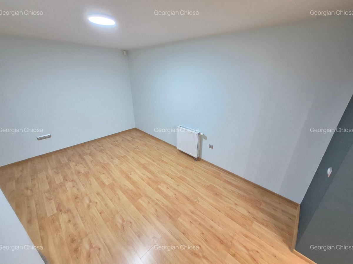 2 Cam-Aradului- 1 Min Iulius Town-68 MP--Balcon-Parter-Centrala--110.000 Euro ! - 16