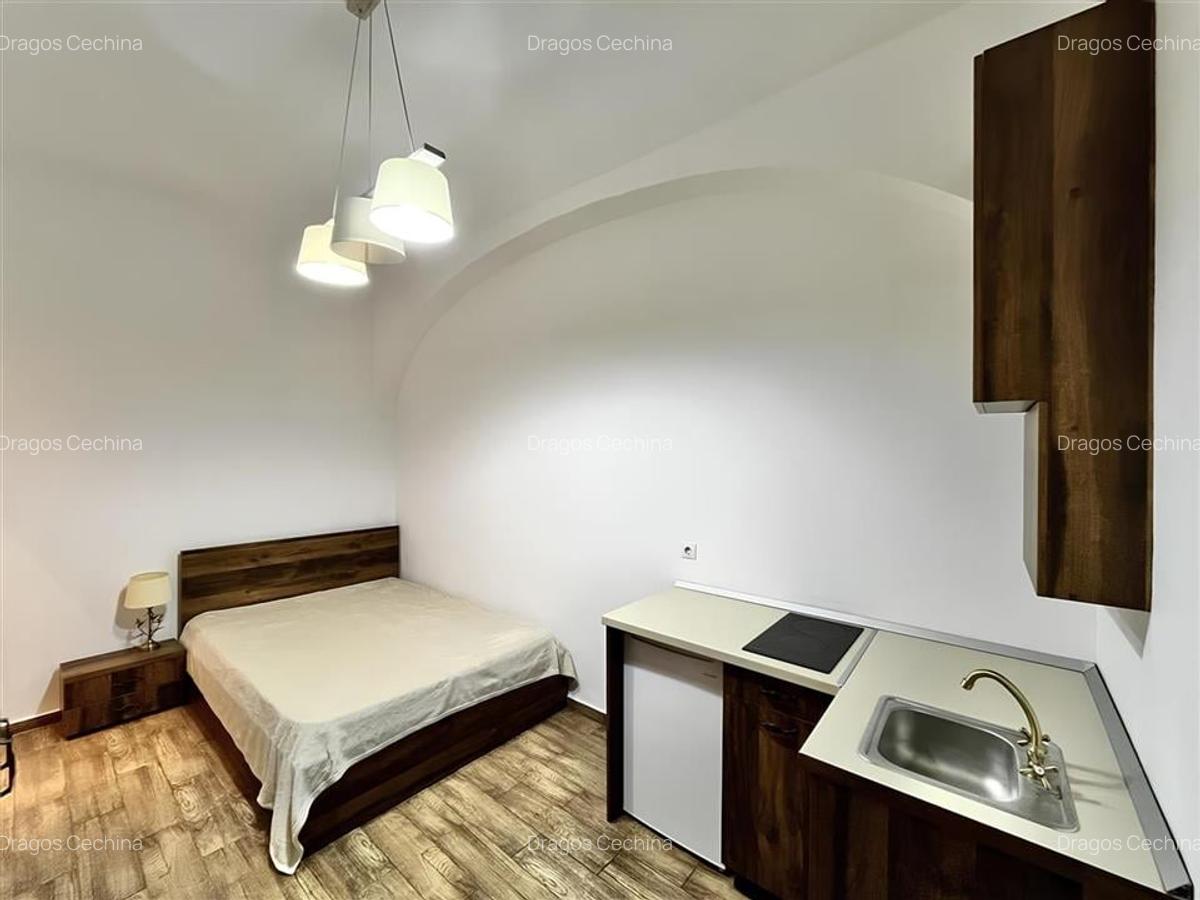 Garsoniera cu Parcare zona Ultracentral Piata Sfatului - 3