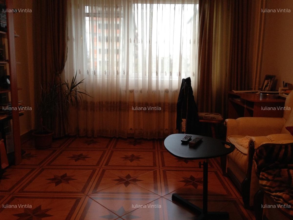 Apartament 3 camere decomandat - 2