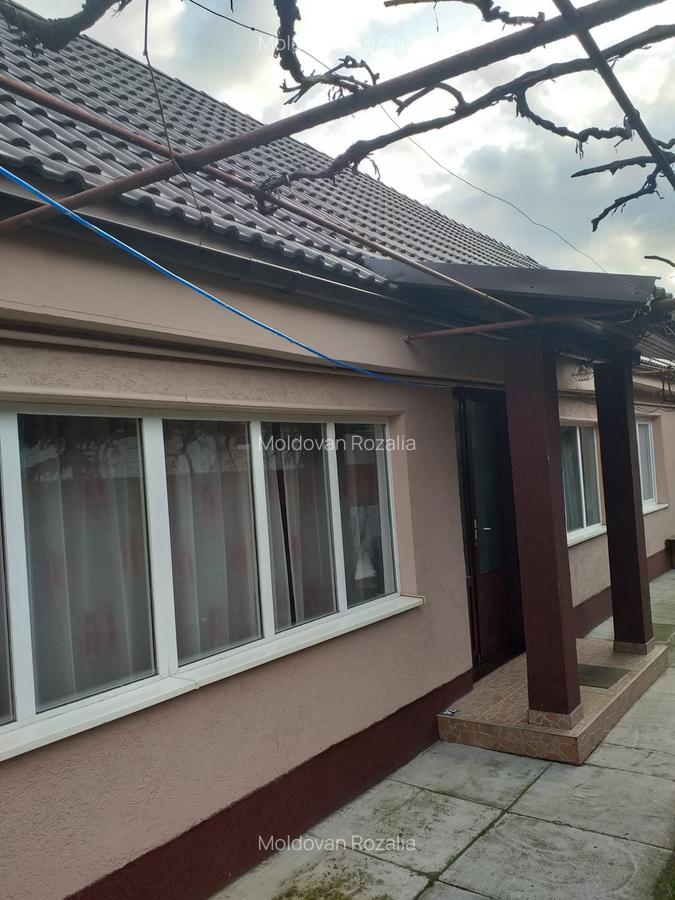 Vand casa singur in curte,pe un nivel,Unirii,3 camere,teren 490 mp,acces auto. - 9