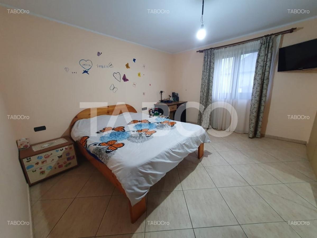 Casa 5 camere 197mp utili situata la 27km de Fagaras si 65km de Brasov - 3