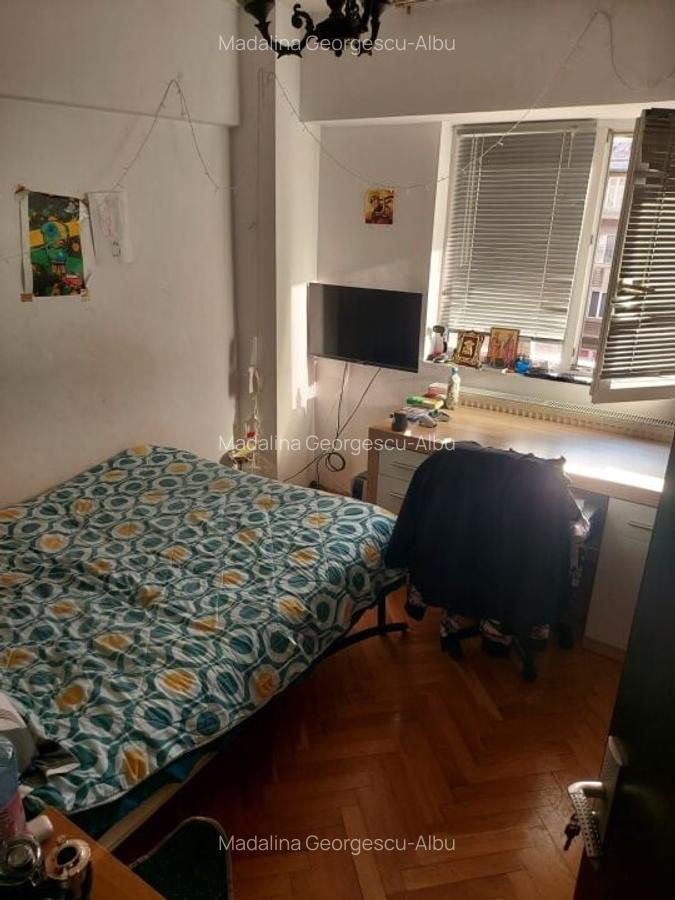 Apartament cu 3 camere semidecomandat în Armeneasca - 3