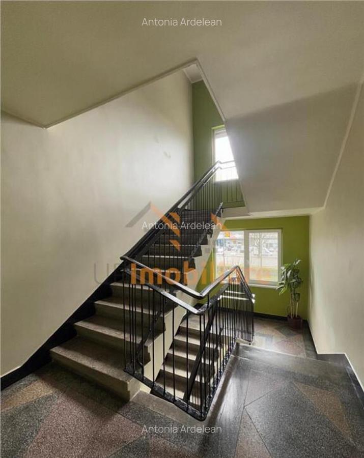 BIROURI DE INCHIRIAT| ORADEA| 32 MP | LOCURI DE PARCARE - 13