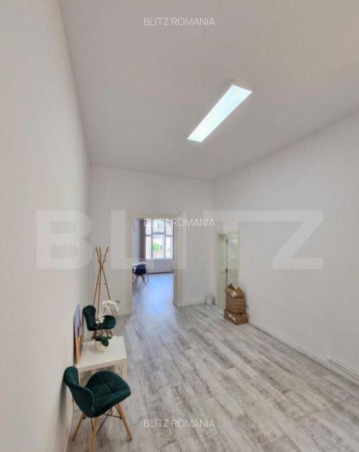 Spa?iu de birou de inchiriat 50 mp 2 camere si baie, zo - 6