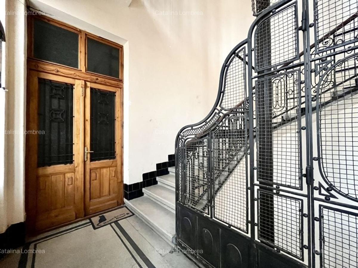 Apartament grandios cu vedere spectaculoasă spre Piața Libertății - 35