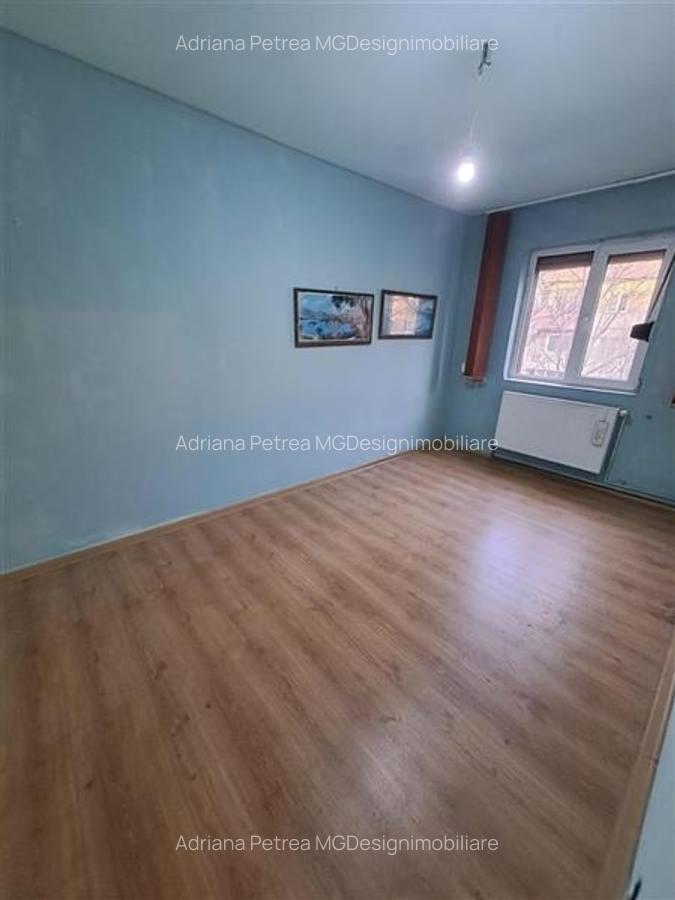 Apartament cu 4 camere semidecomandat în Circumvalațiunii - 13