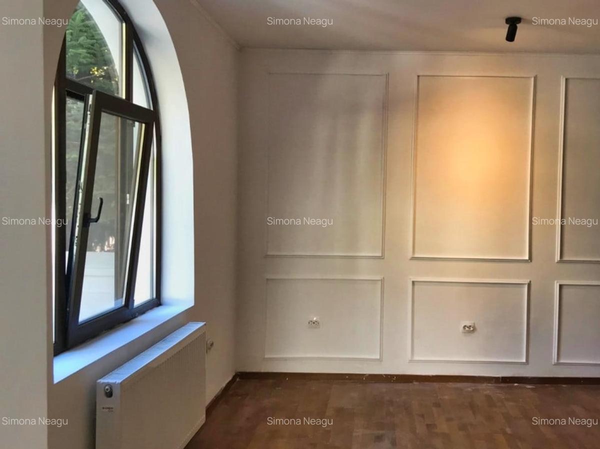 Casă individuală cu 8 camere în Arcul de Triumf - 8