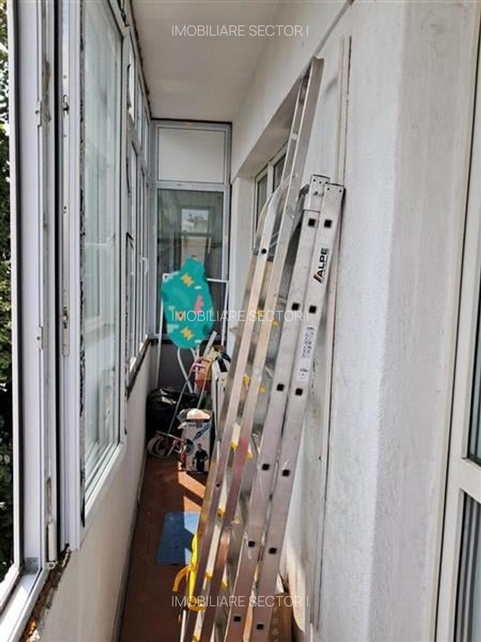 Apartament cu 4 camere decomandat în P-ța Victoriei - 10