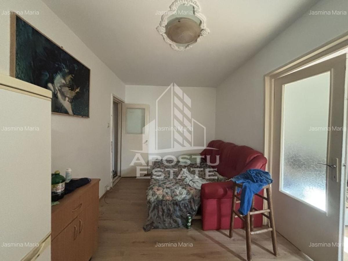 Apartament cu 3 camere in zona Sagului, etaj intermediar - 3