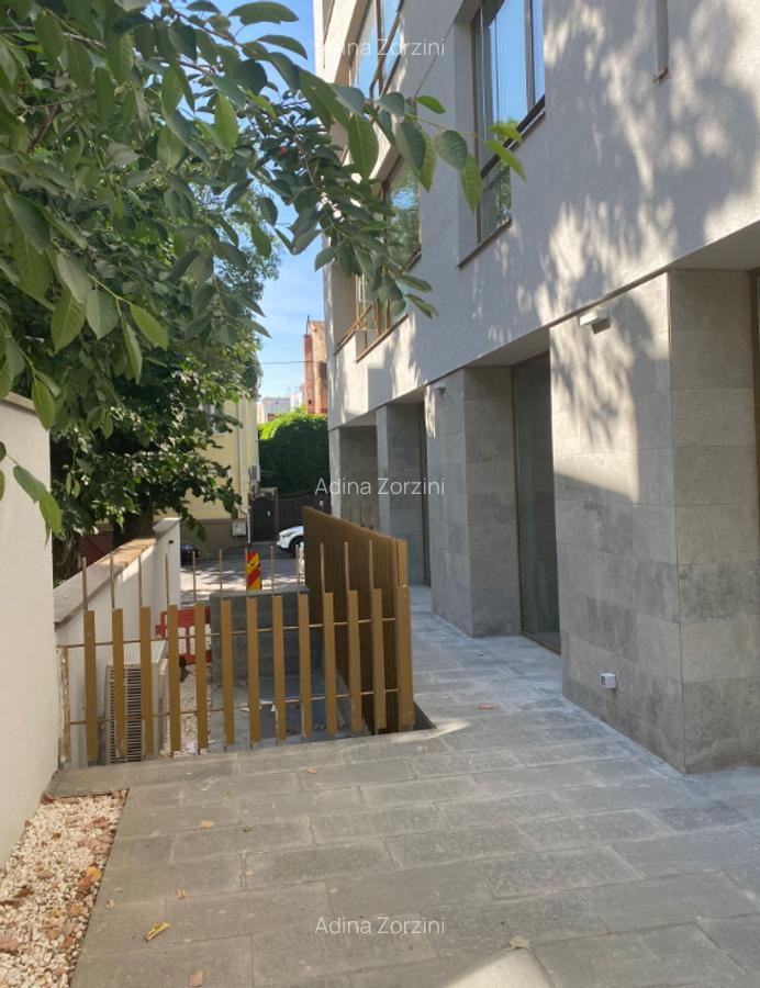 Apartament cu 4 camere decomandat în Cișmigiu - 2