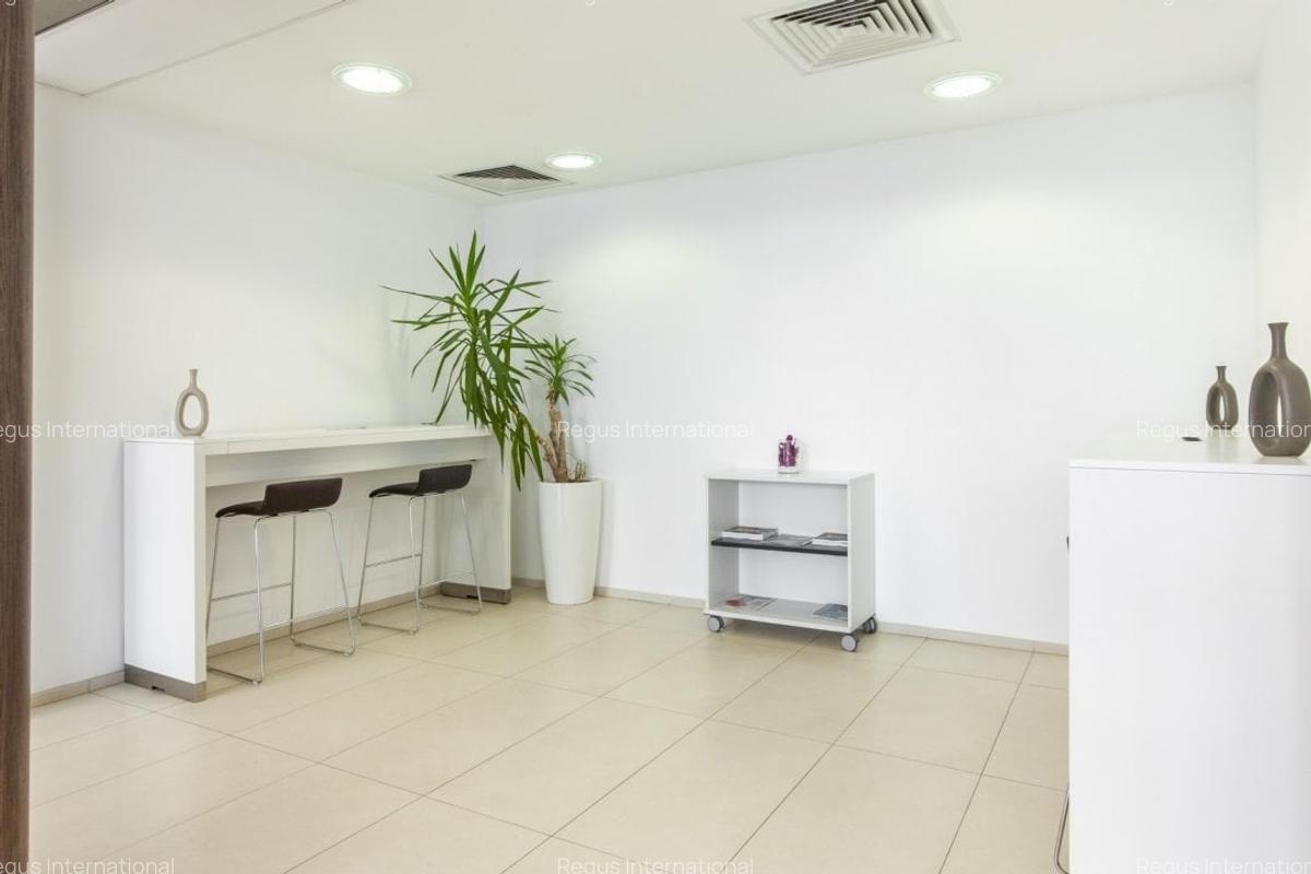 Găsiți un loc de co-working dedicat în Regus Green Gate - 2