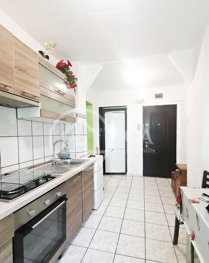 Apartament de vanzare cu 2 camere in zona Rogerius, Oradea - 2