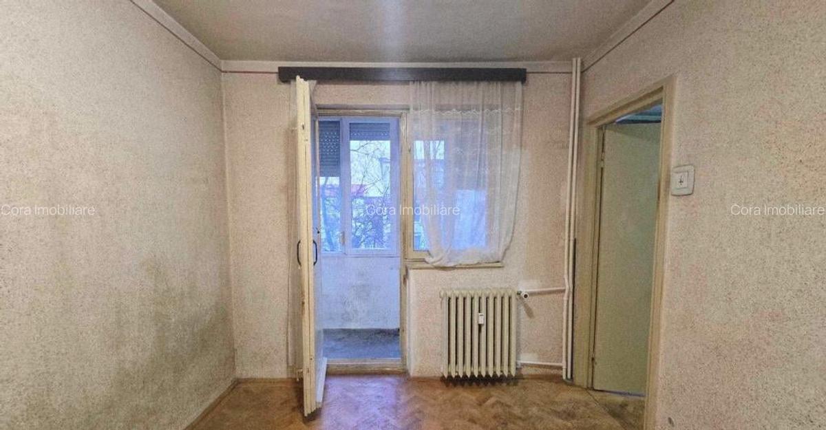 Ap 3 cam tip T de vanzare str Razboieni - 5