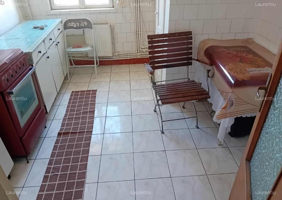 Ap 2 cam Aleea Ulmilor troita 50mp etaj 4Centrala termopan termoizolat - 8 Ap 2 cam Aleea Ulmilor troita 50mp etaj 4Centrala termopan termoizolat - 8