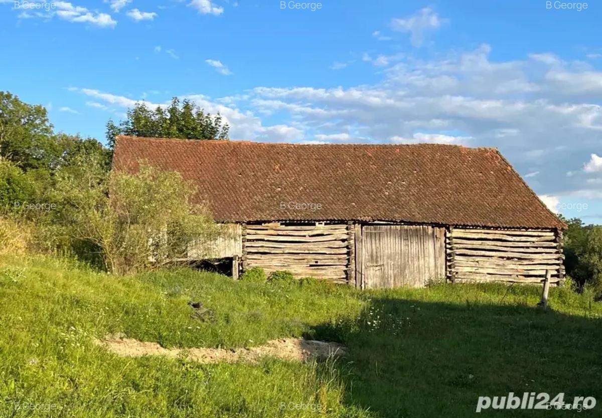Casa sasesca de vanzare 60 km de Brasov si 20 km de Viscri 4700 mp - 5
