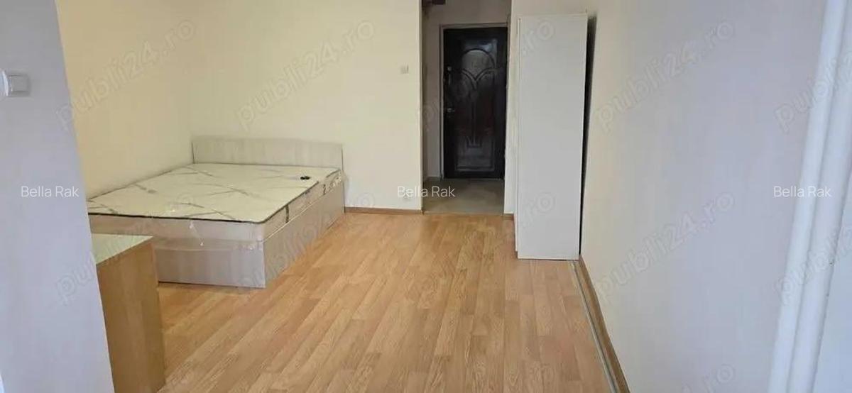 Garsoniera titan-piata minis - 2