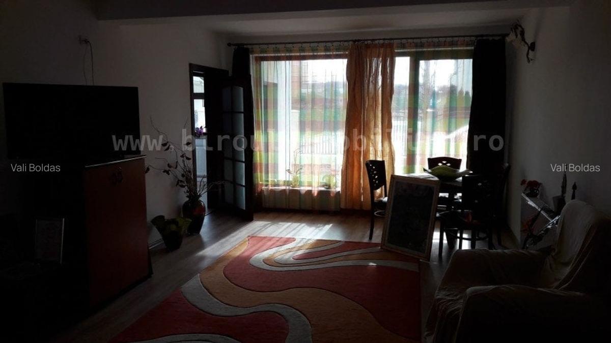 Casă cu 5 camere în Eforie Nord - 6