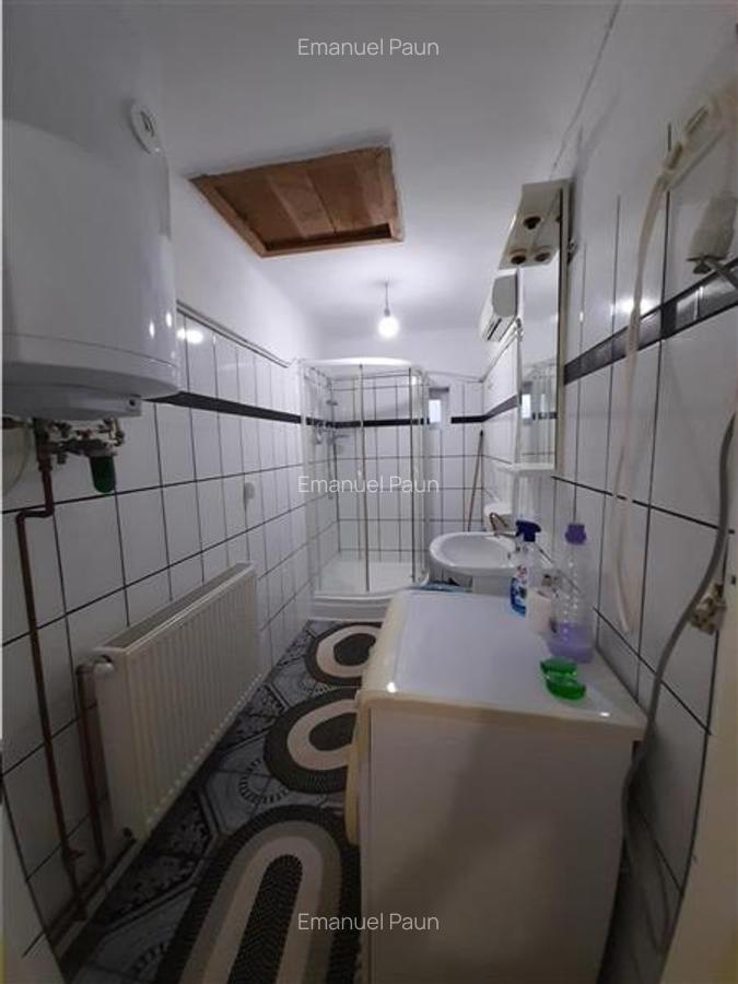 Casă cu 4 camere în Central - 5