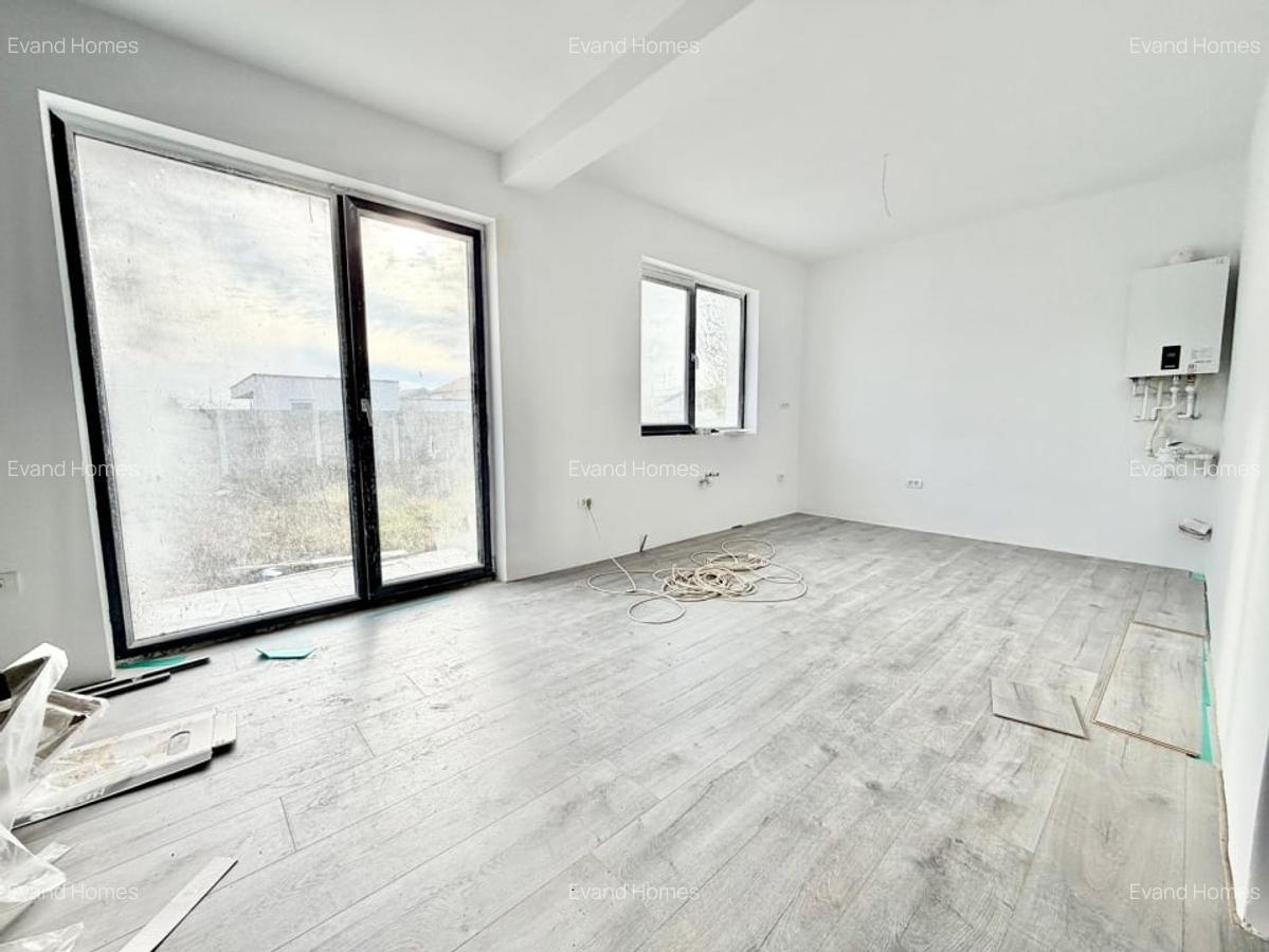 Duplex 4 camere si 2 bai - Toate utilitatile - Mosnita Noua - 11