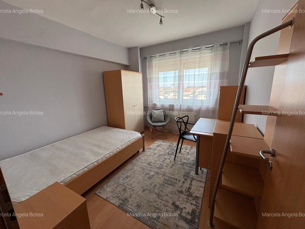 Inchiriez apartament 4 camere ultracentral - 3