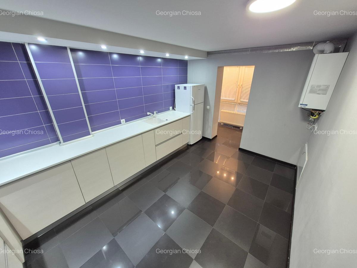 2 Cam-Aradului- 1 Min Iulius Town-68 MP--Balcon-Parter-Centrala--110.000 Euro ! - 4