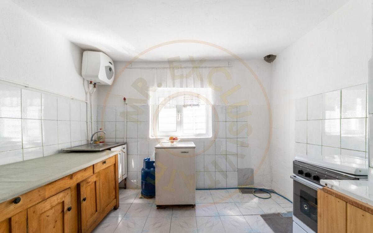 Casa rustica S+P+1 in oras, zona Gruiului, Campulung, AG - 9