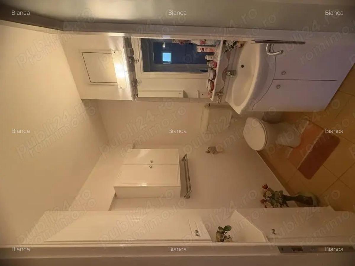 Vand apartament 3 camere decomandate in Zona Soarelui, 70 mp, et.3. - 7 Vand apartament 3 camere decomandate in Zona Soarelui, 70 mp, et.3. - 7