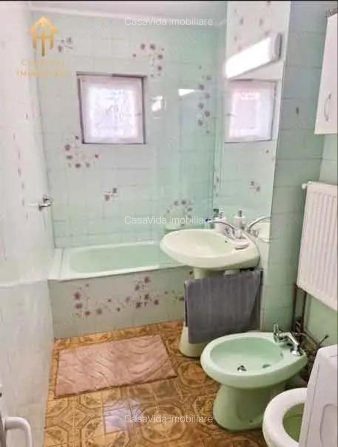 De inchiriat apartament cu 4 camere Spl. Campionilor - 2 De inchiriat apartament cu 4 camere Spl. Campionilor - 2