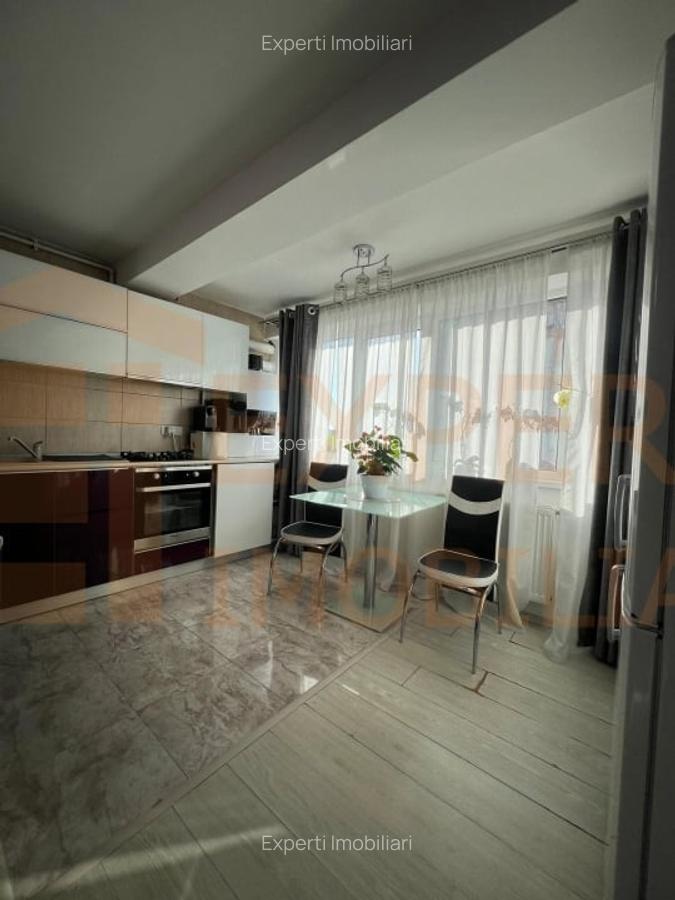 Apartament 3 camere - zona VIVO MALL - Tomis Nord - 10
