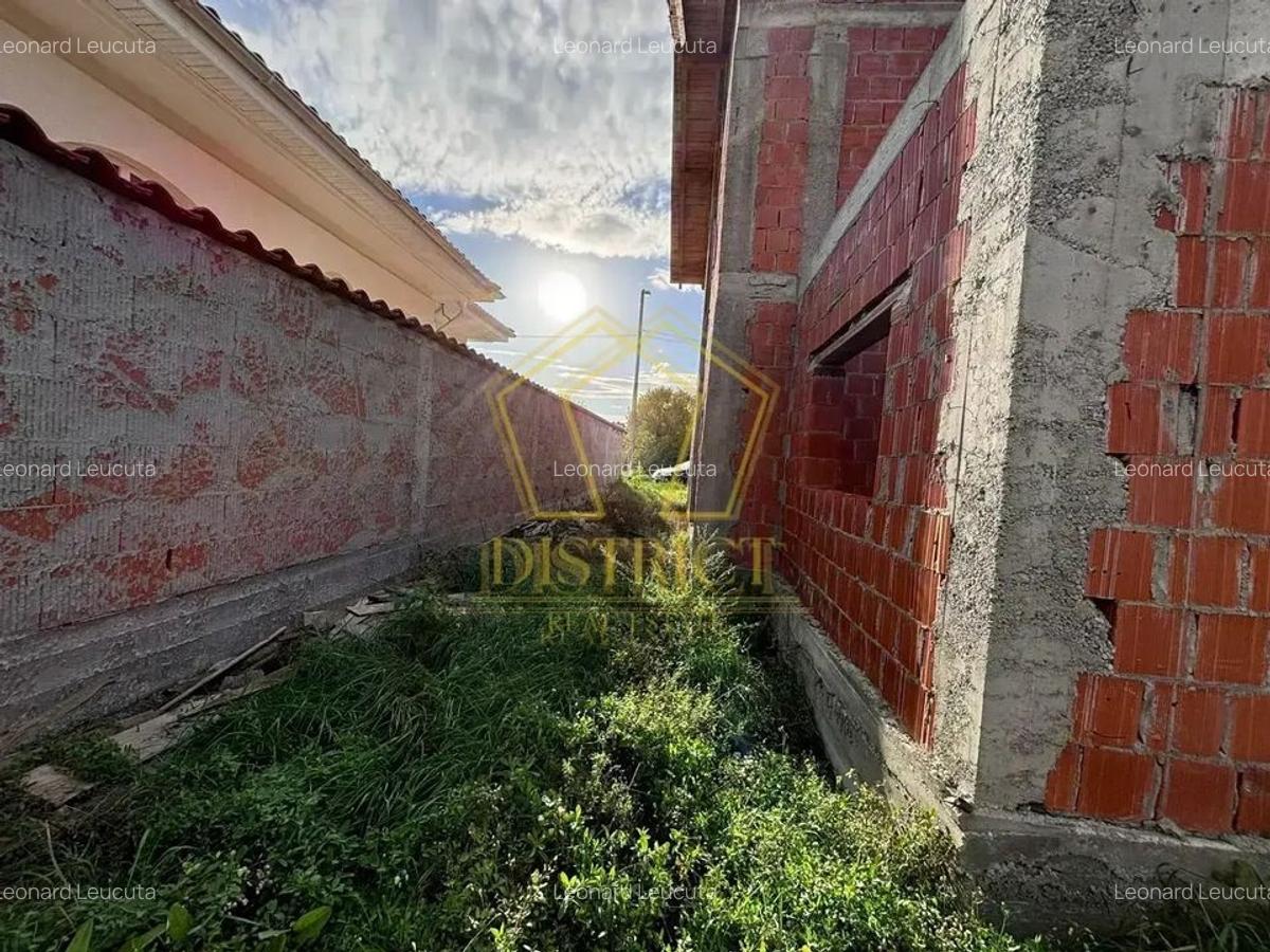 COM 0% Casa la rosu cu 5 camere P+E | Blascovici - 11