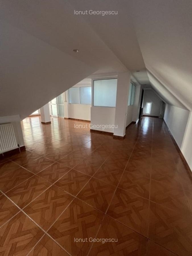 Casă individuală cu 7 camere în Iancu Nicolae - 8