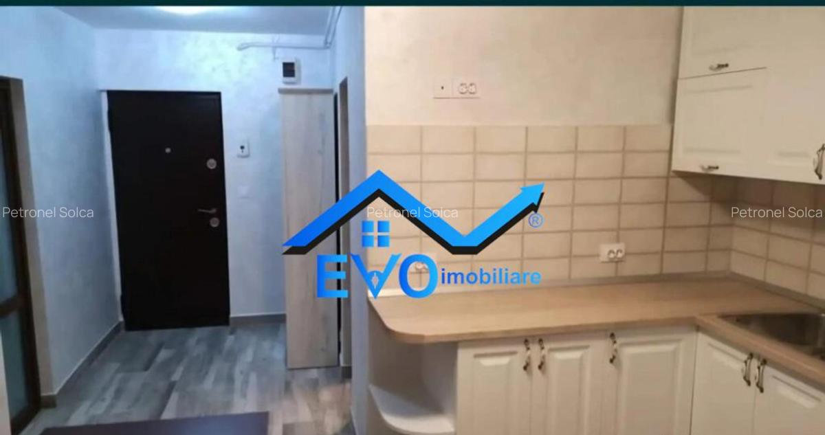 Apartament cu 1 camera, renovat, decomandat, zona Pacurari M - 7