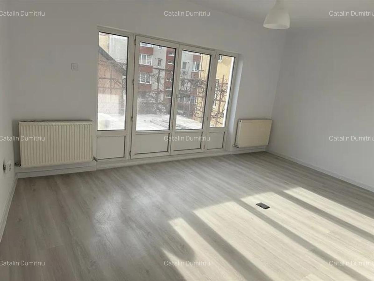 Spațiu comercial, 155 mp în Central - 3