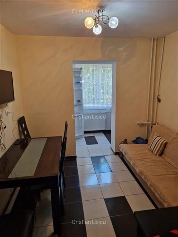 Apartament 2 camere decomandat etaj 3 zona Girocului - 4
