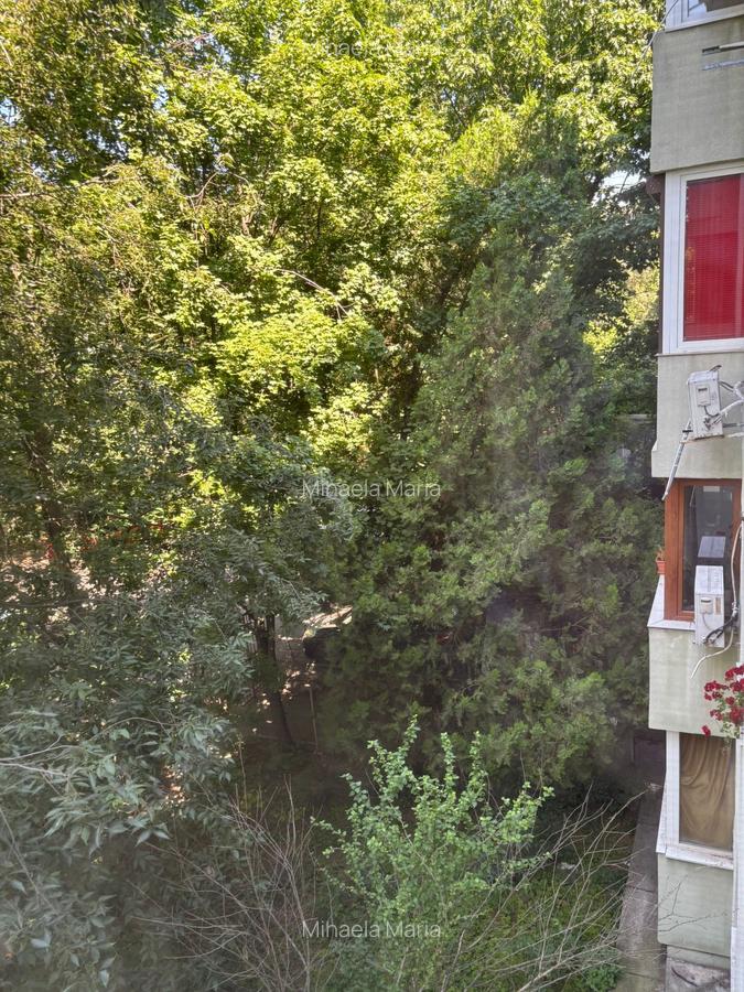 Inchiriere apartament 2 camere, et 2/4, metrou Costin Georgia - 8