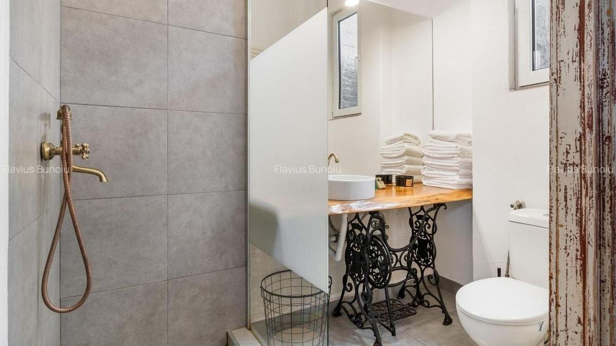 Apartament cu 3 camere decomandat în Central - 11