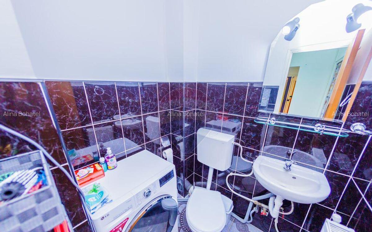 DE VANZARE pe Bld. Unirii- apartament cu 3 camere, boxa ?... - 3