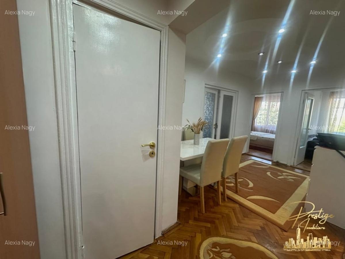 Apartament cu 3 camere de inchiriat pe str.Sovata -zona Decebal - 11